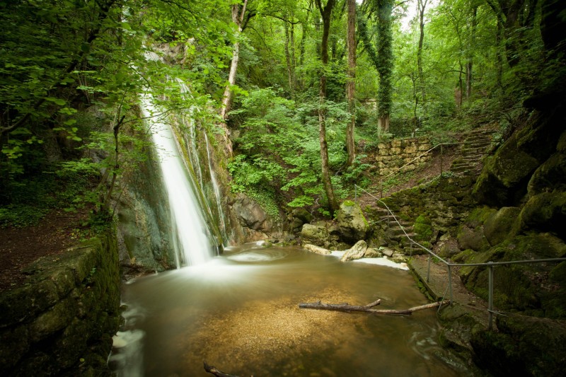Cascade_H002